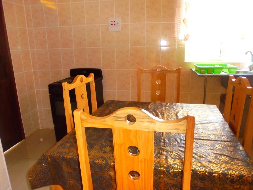 White Rose Lodge Ливингстън Екстериор снимка