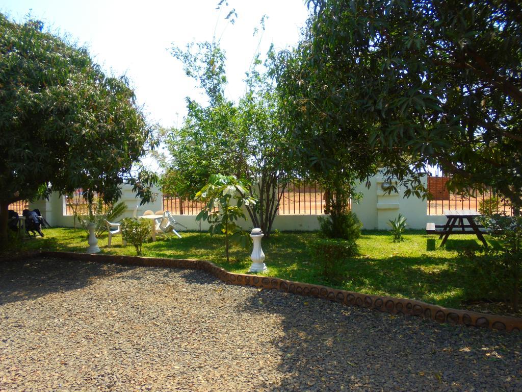 White Rose Lodge Ливингстън Екстериор снимка