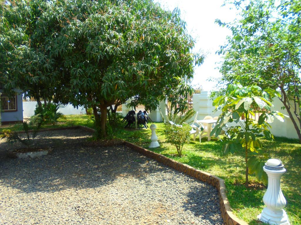 White Rose Lodge Ливингстън Екстериор снимка